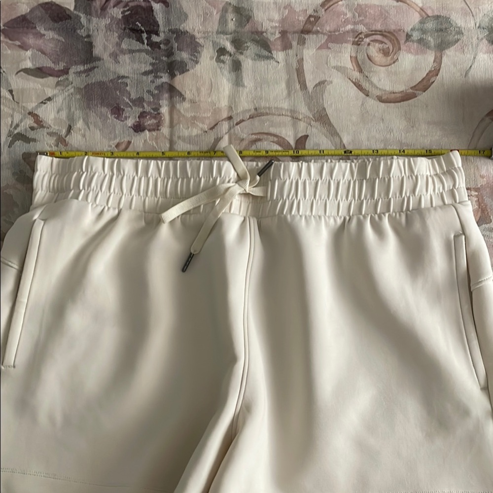 Members Mark Luxe Shorts with Elastic Waistband/ Drawstring, BNWOT - Picture 2 of 9